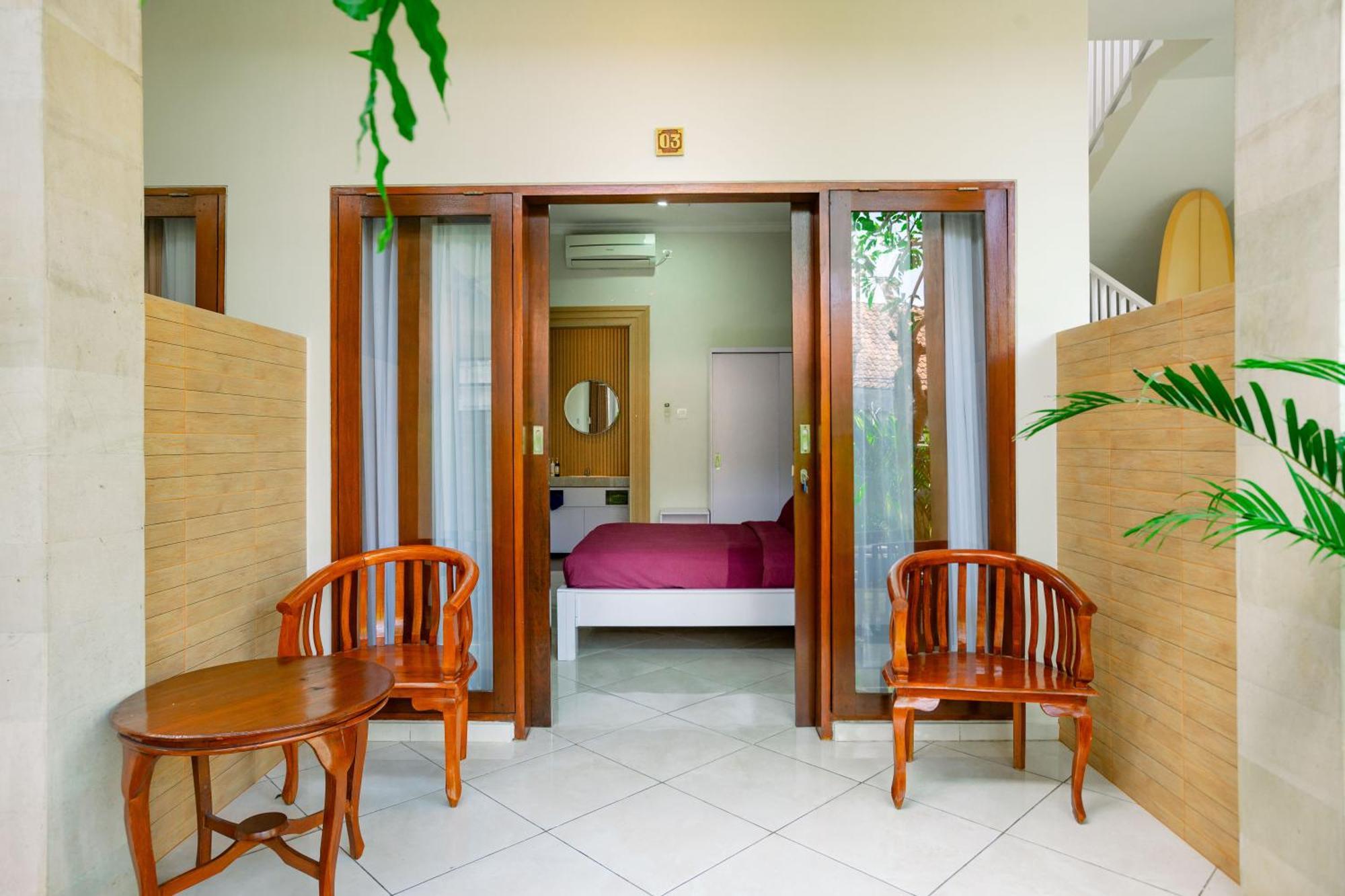 Happy Devi Guesthouse Canggu Esterno foto