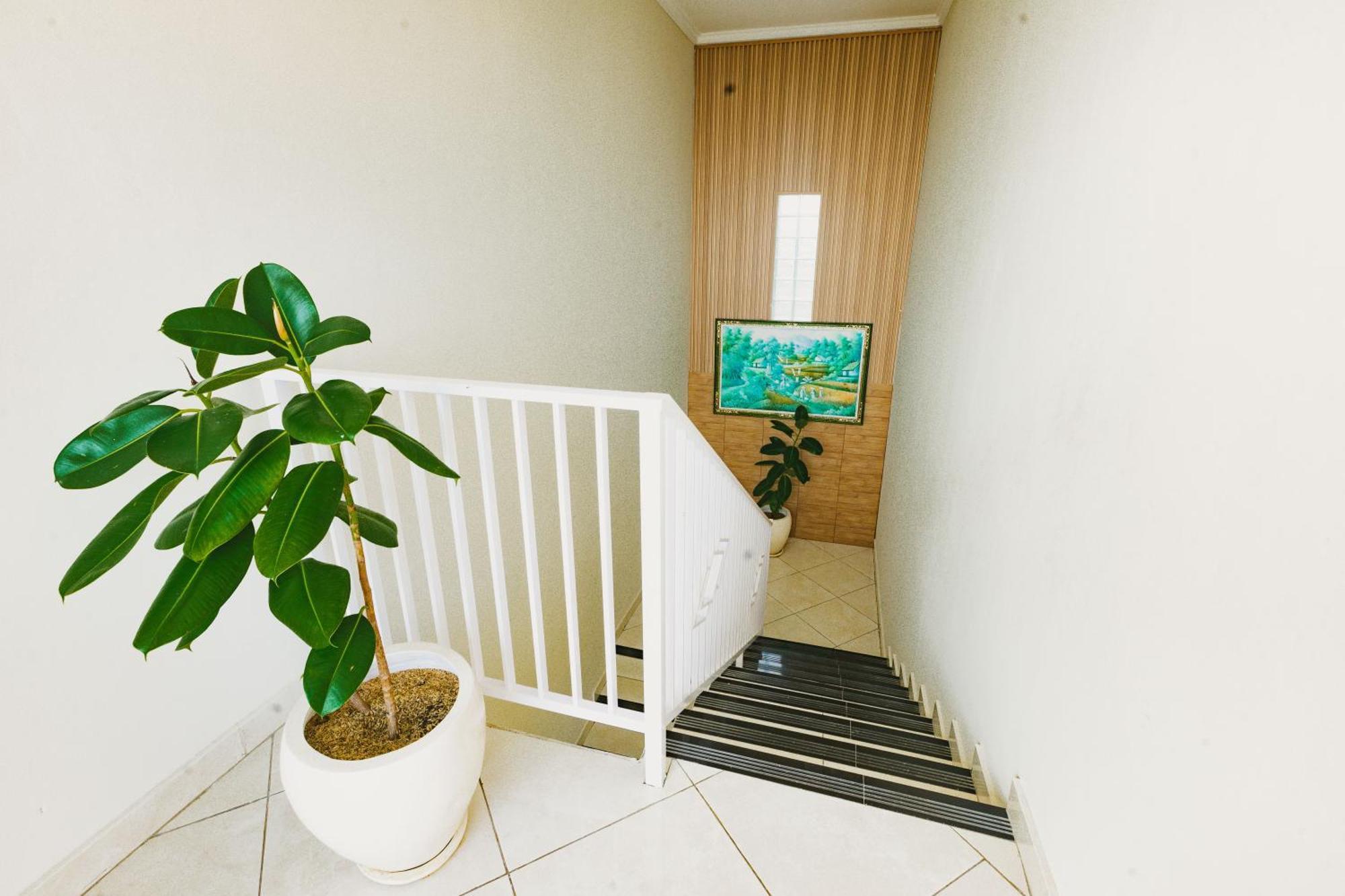 Happy Devi Guesthouse Canggu Esterno foto